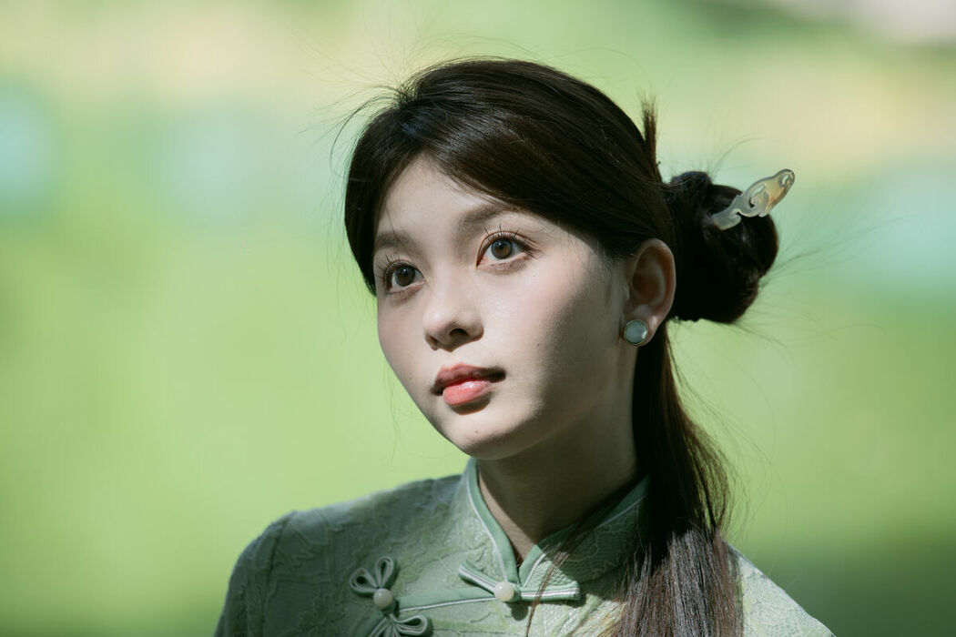 YiTuYu艺图语 Vol.9352 Qu Qi (25P)