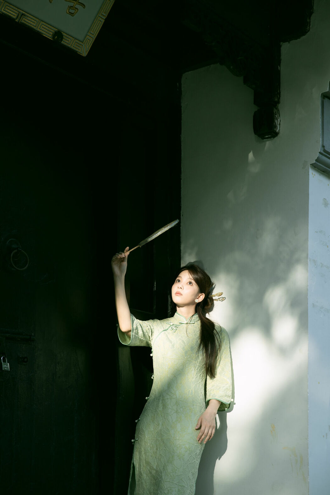 YiTuYu艺图语 Vol.9352 Qu Qi (25P)