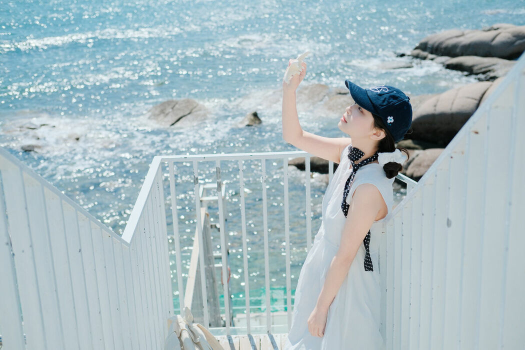 YiTuYu艺图语 Vol.9370 Ai Pai Ce Lian De Xiao Xiang (29P)