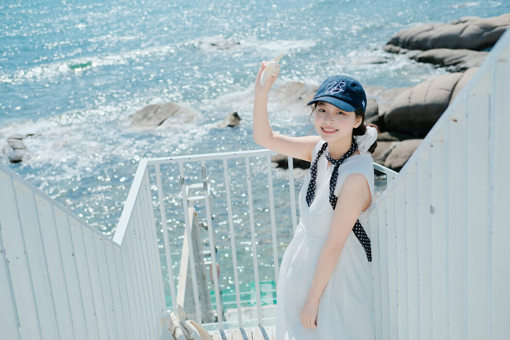 YiTuYu艺图语 Vol.9370 Ai Pai Ce Lian De Xiao Xiang (29P)