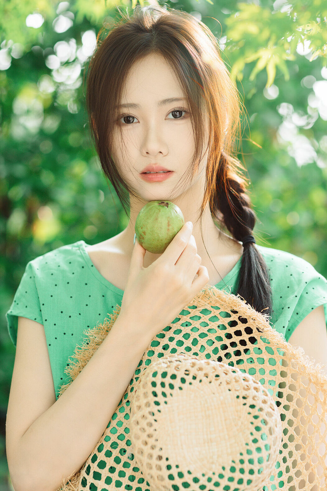 YiTuYu艺图语 Vol.9337 Ka Bi (14P) Cover Photo