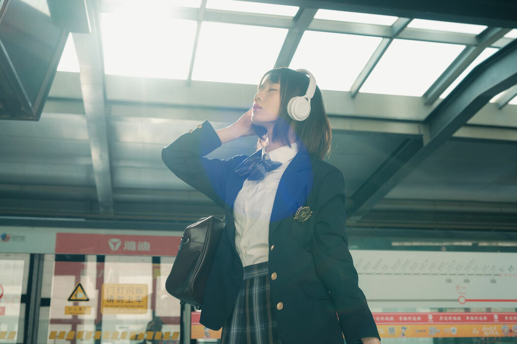 YiTuYu艺图语 Vol.9363 Qi Qi (44P)