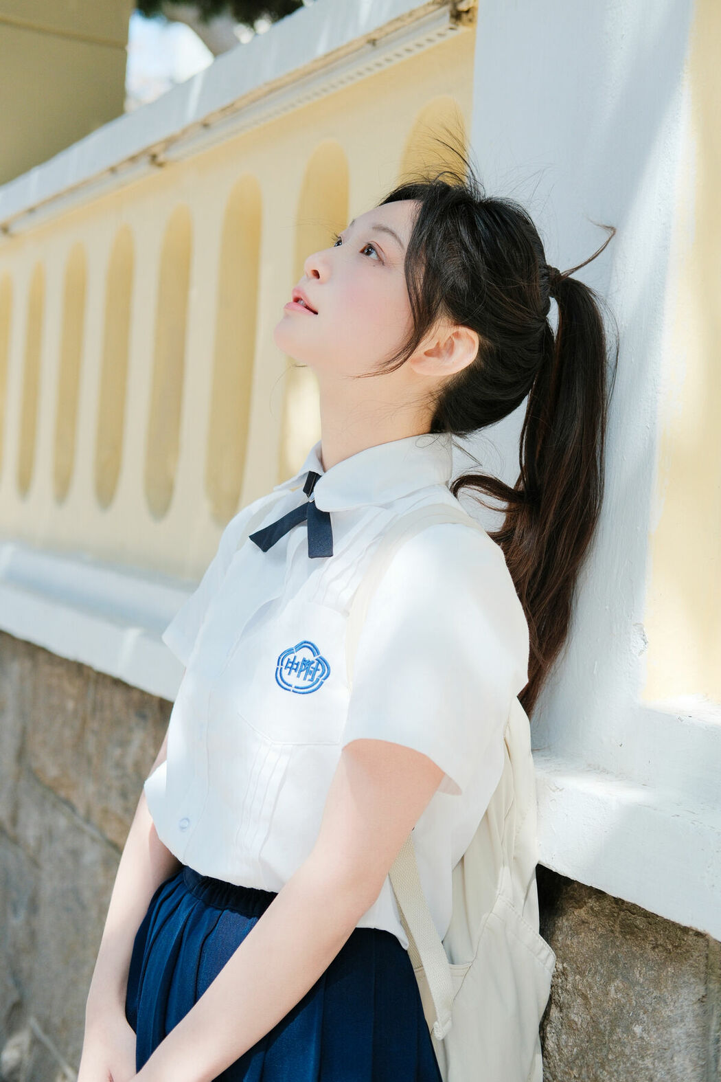 YiTuYu艺图语 Vol.9333 Ai Pai Ce Lian De Xiao Xiang (20P)