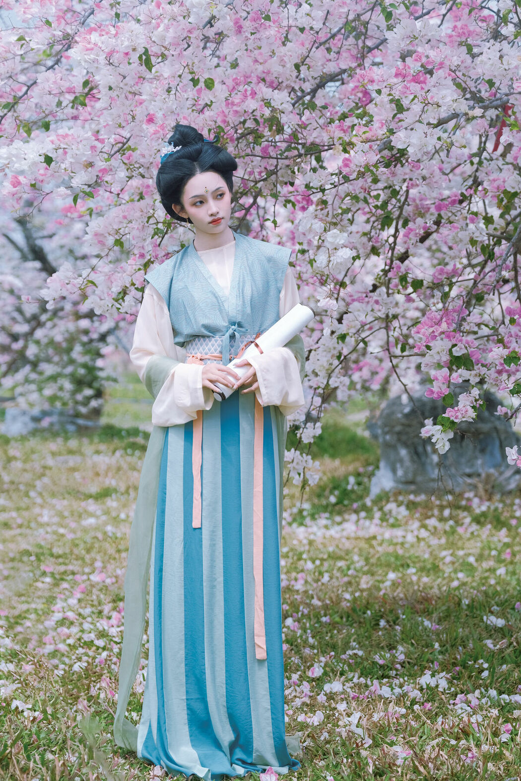 YiTuYu艺图语 Vol.9341 Xiao Lin (17P)