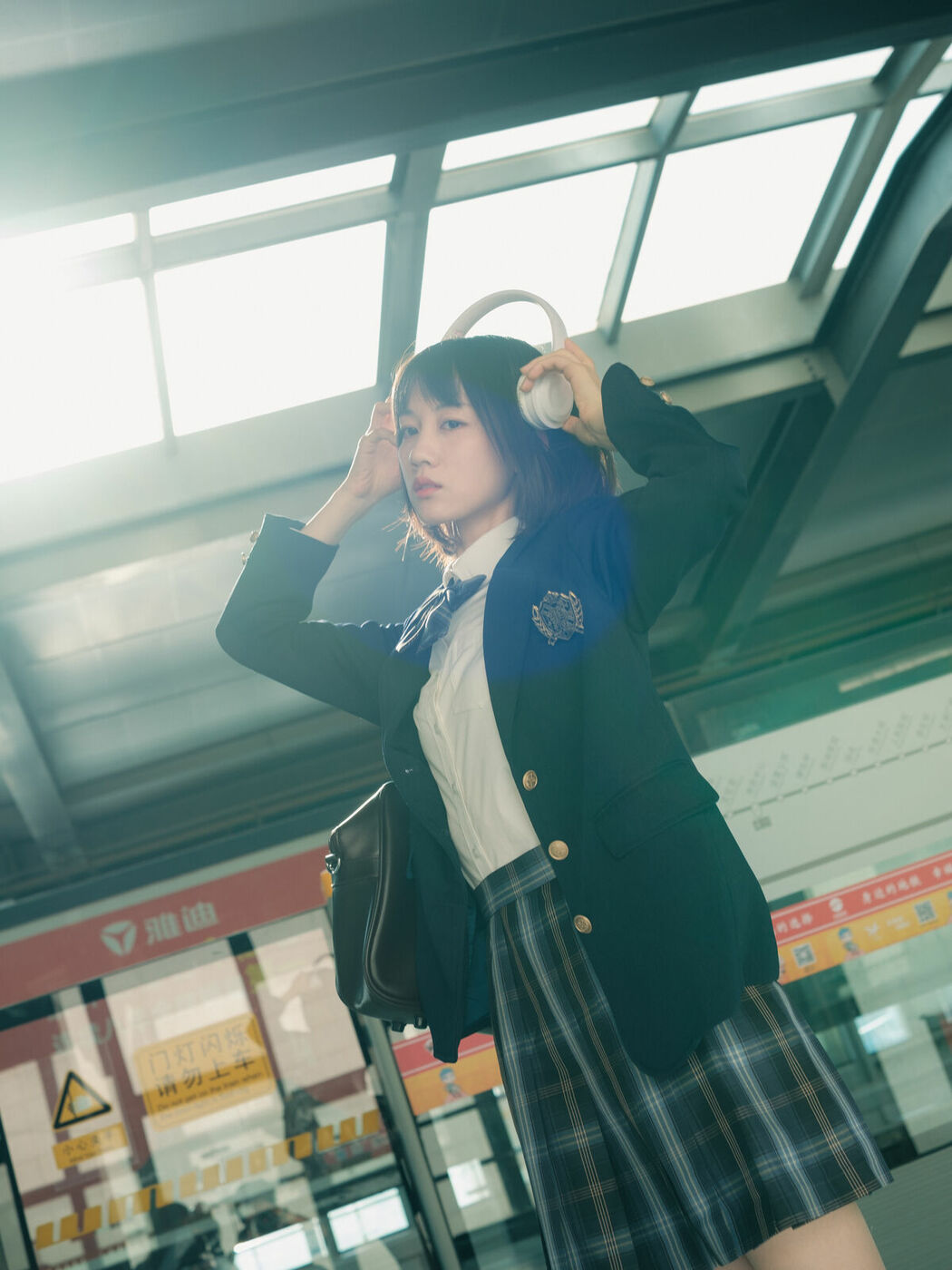 YiTuYu艺图语 Vol.9363 Qi Qi (44P)