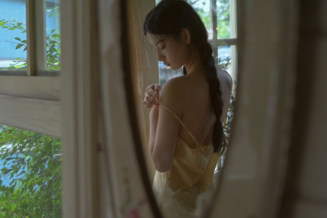 YiTuYu艺图语 Vol.9332 Yi Ming (54P)