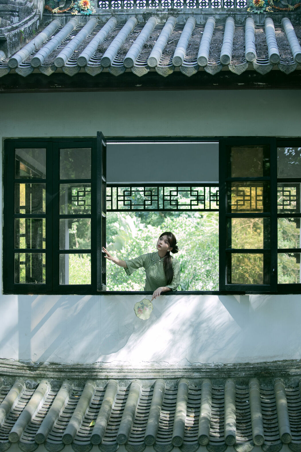 YiTuYu艺图语 Vol.9352 Qu Qi (25P)