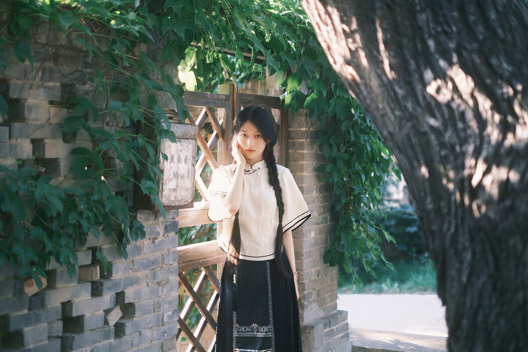 YiTuYu艺图语 Vol.9354 Xu Jia Yue (31P)