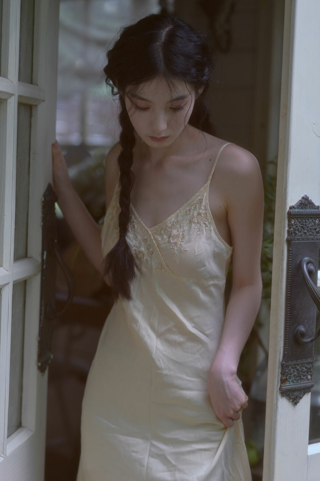 YiTuYu艺图语 Vol.9332 Yi Ming (54P)