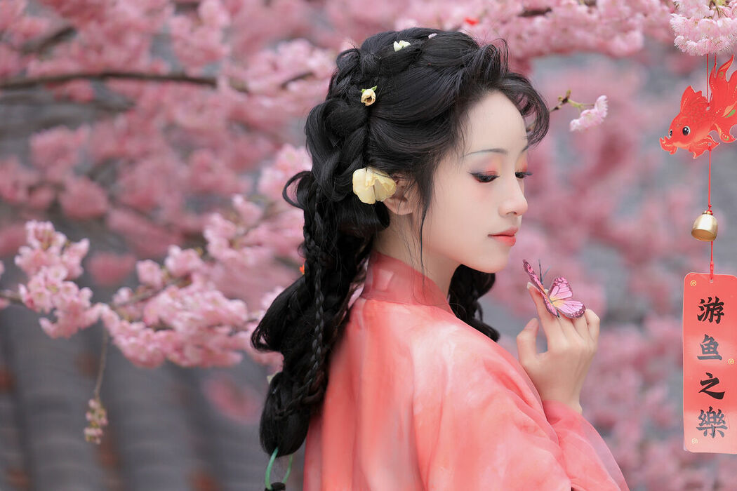 YiTuYu艺图语 Vol.9342 Kimi Fu Kun (16P)