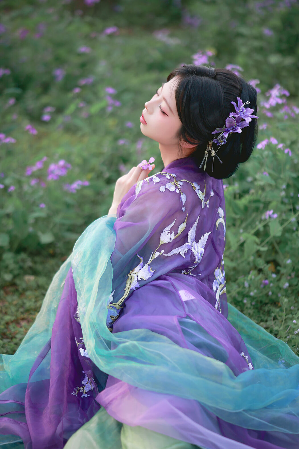 YiTuYu艺图语 Vol.9369 Fei Fei (15P)