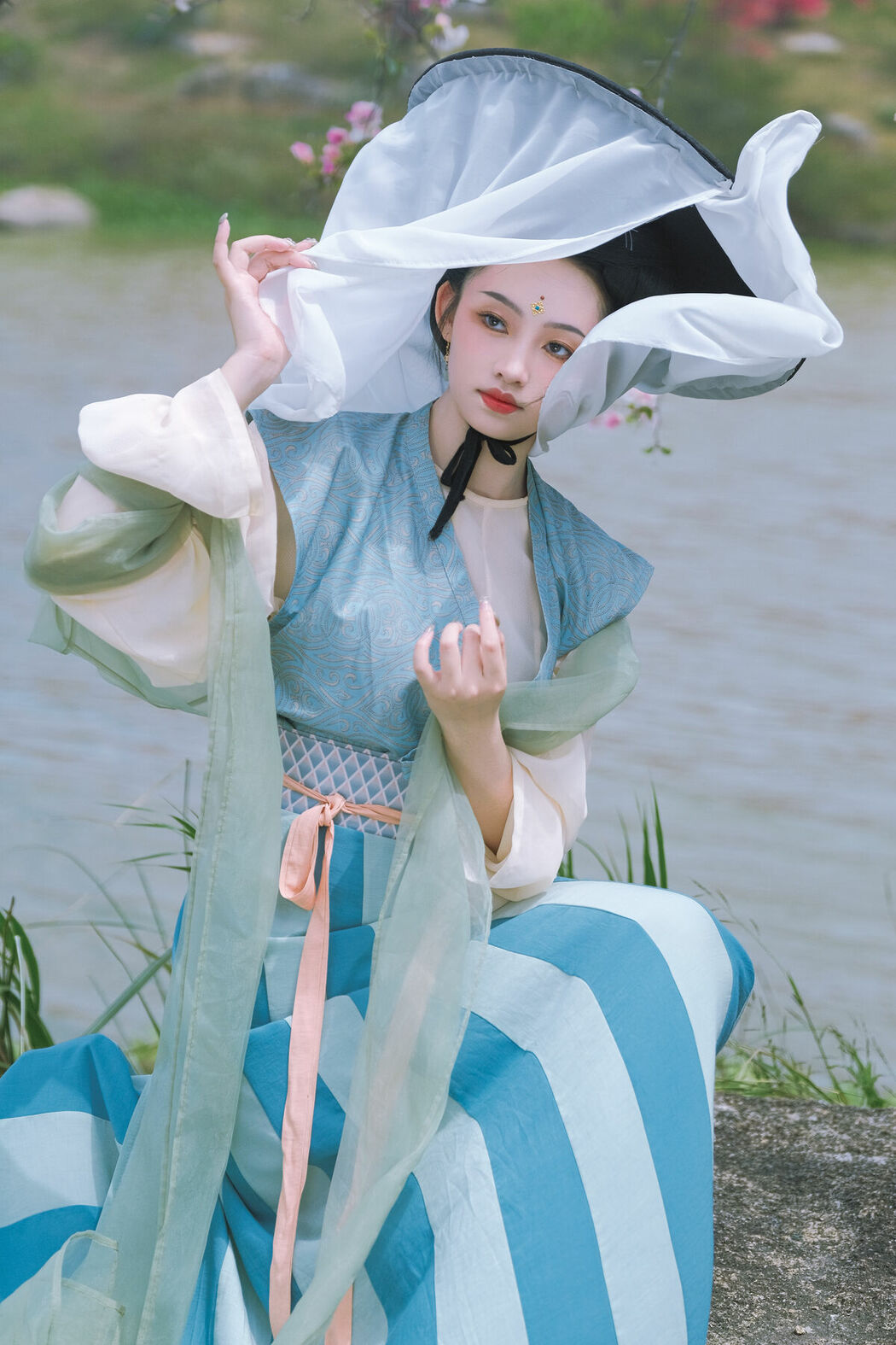 YiTuYu艺图语 Vol.9341 Xiao Lin (17P)