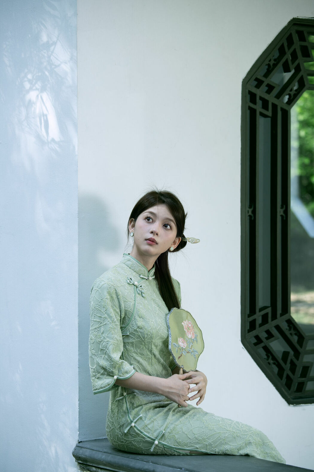 YiTuYu艺图语 Vol.9352 Qu Qi (25P)