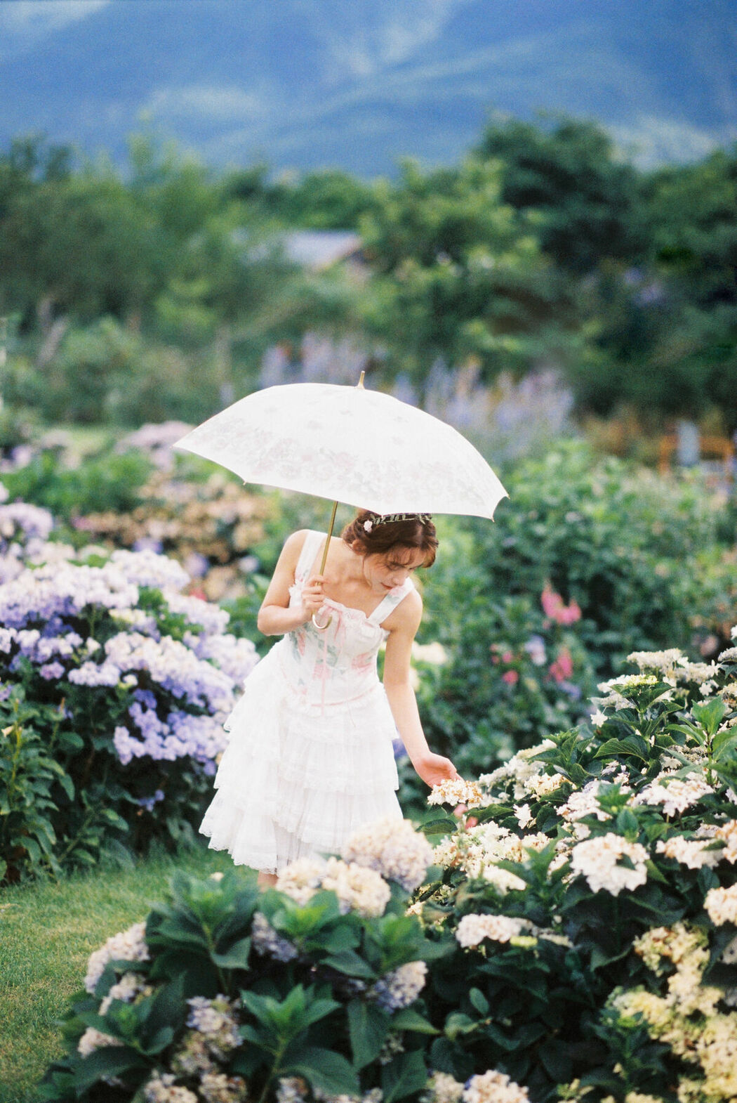 YiTuYu艺图语 Vol.9325 Sheng Chang Yu Si (14P)