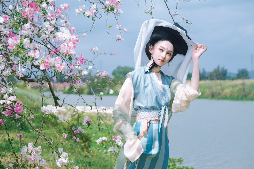 YiTuYu艺图语 Vol.9341 Xiao Lin (17P)