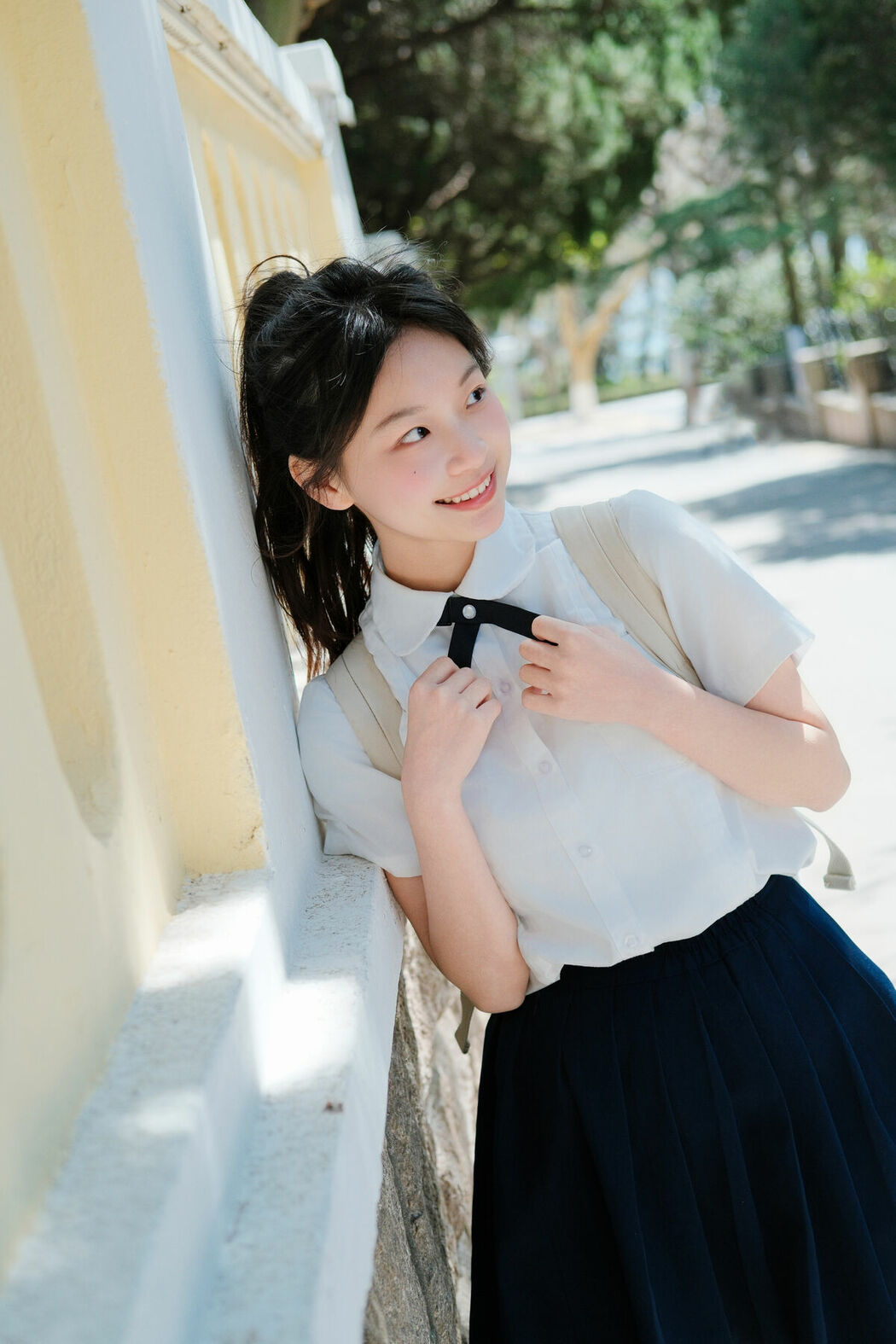 YiTuYu艺图语 Vol.9333 Ai Pai Ce Lian De Xiao Xiang (20P)