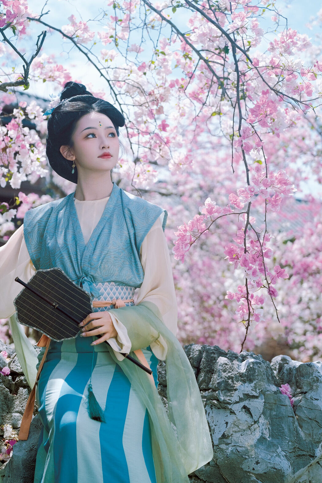 YiTuYu艺图语 Vol.9341 Xiao Lin (17P)