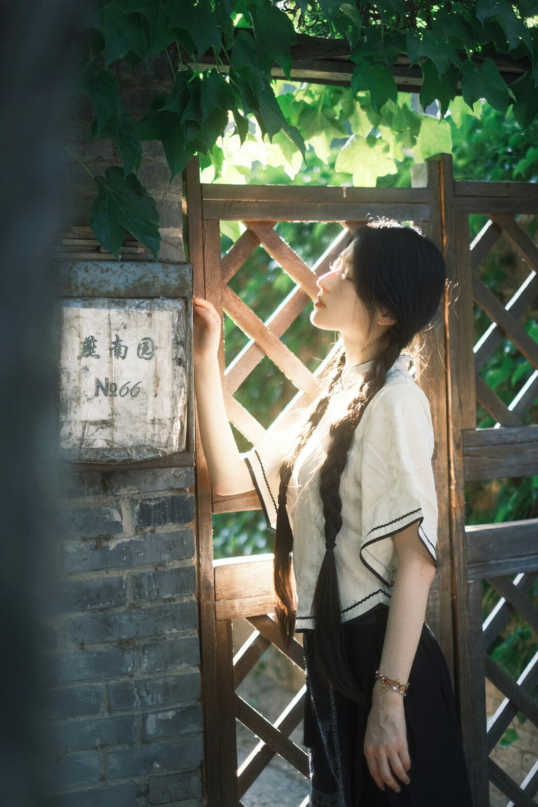 YiTuYu艺图语 Vol.9354 Xu Jia Yue (31P)