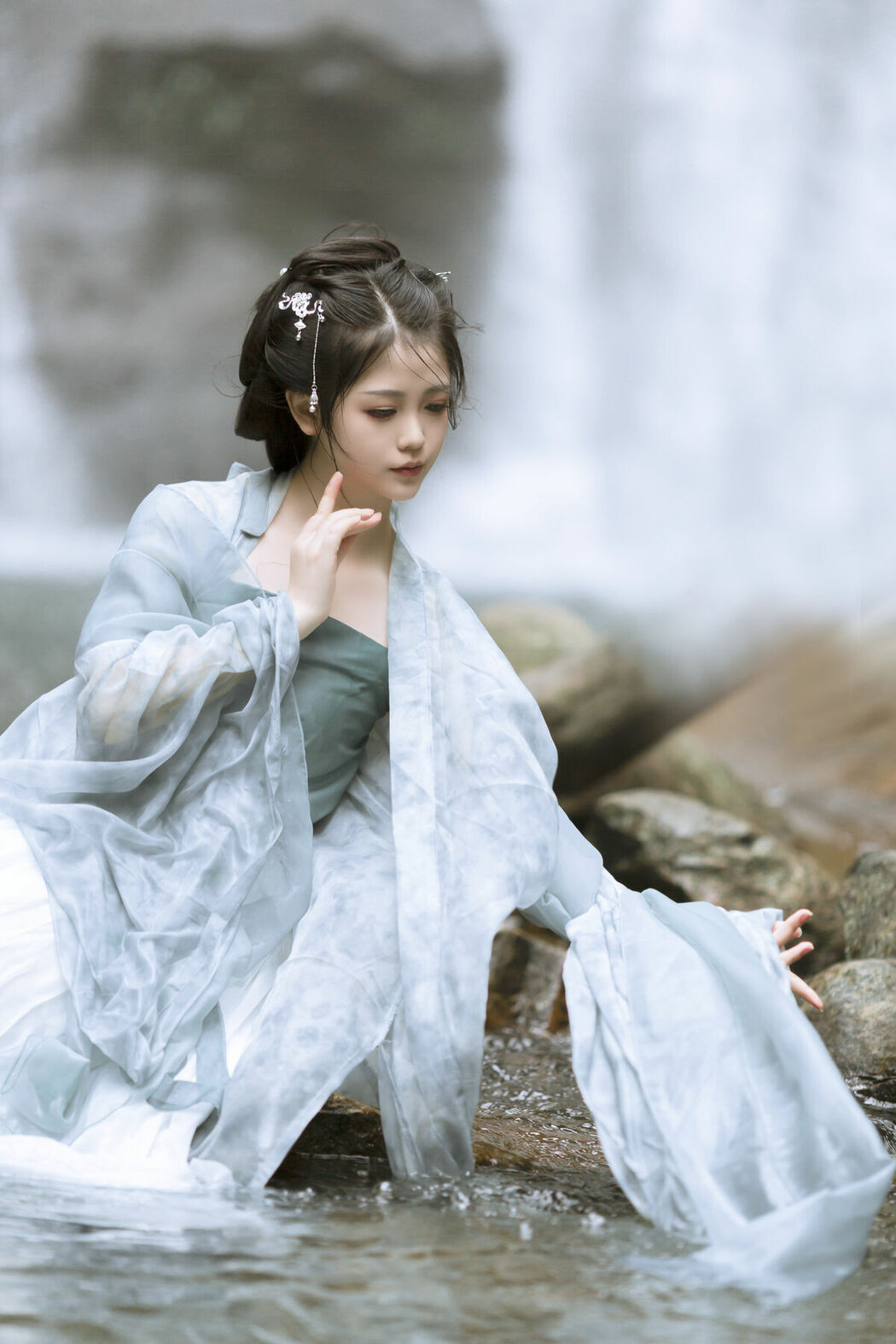 YiTuYu艺图语 Vol.9331 Qi Qi Ry (21P)