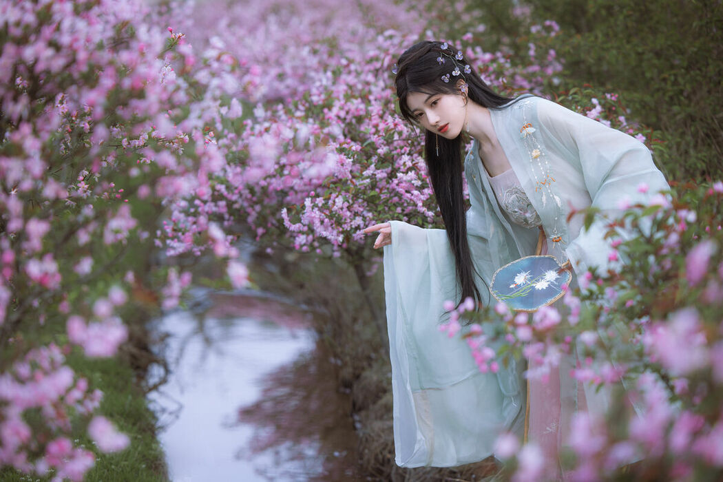 YiTuYu艺图语 Vol.9326 Dang Chu Jiao Ren Jia Xiao Tian Tian (18P)