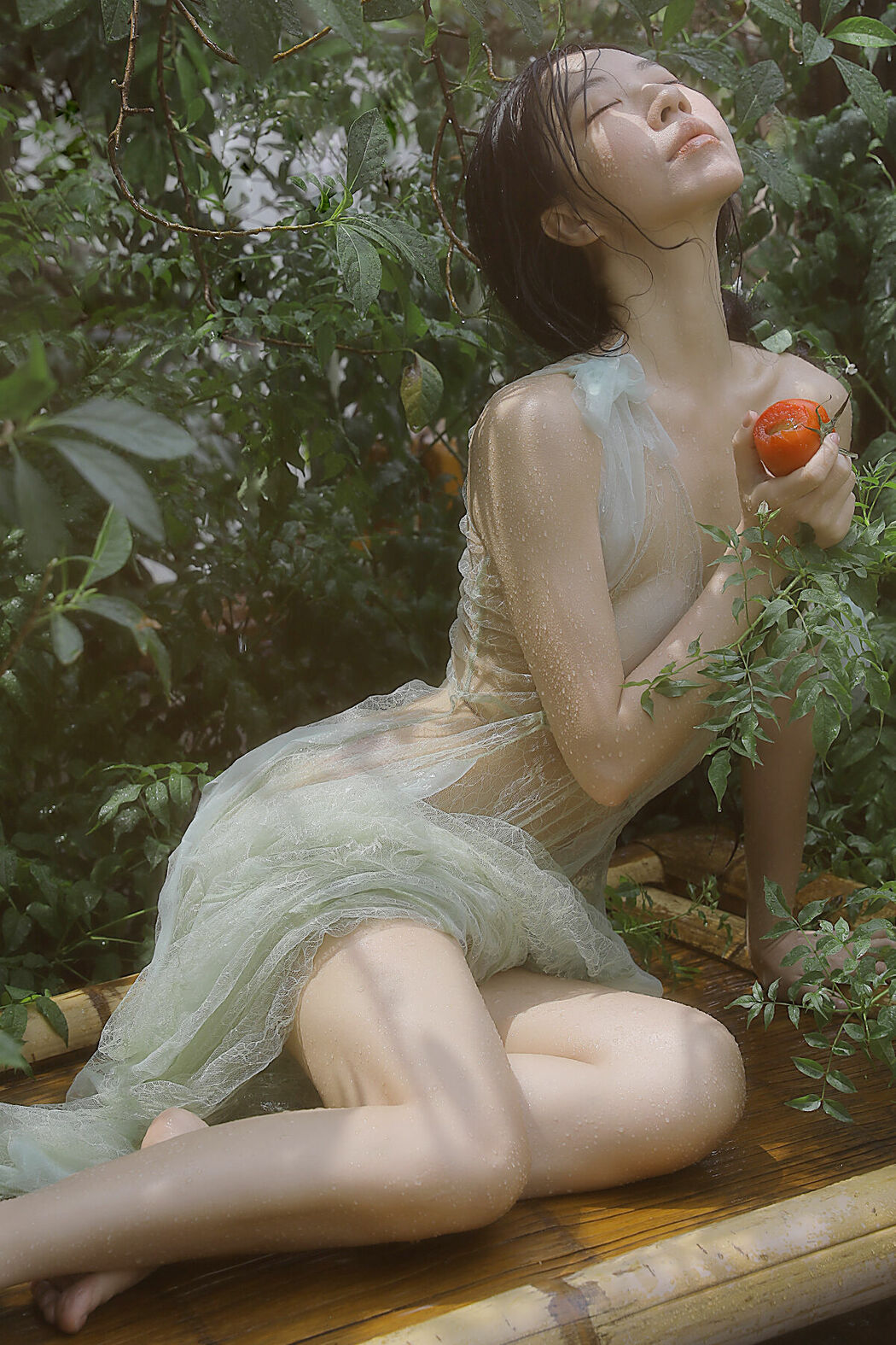 YiTuYu艺图语 Vol.9374 Wendy Yuan Zi Mo Te (14P) Cover Photo