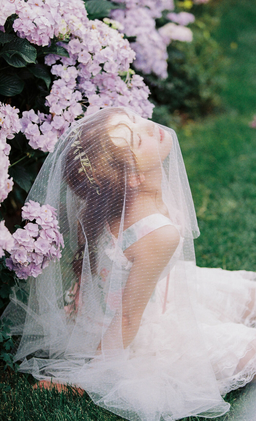 YiTuYu艺图语 Vol.9325 Sheng Chang Yu Si (14P)