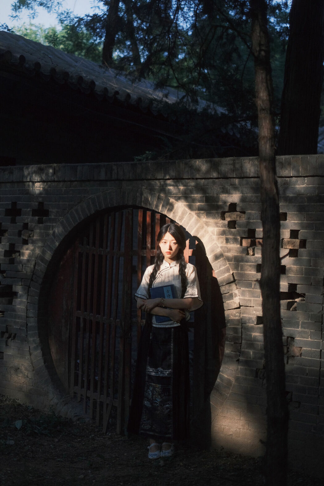 YiTuYu艺图语 Vol.9354 Xu Jia Yue (31P)