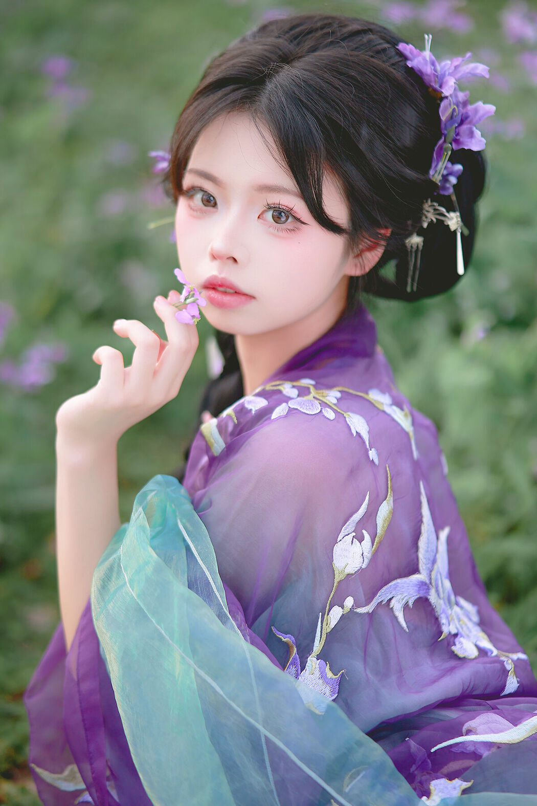 YiTuYu艺图语 Vol.9369 Fei Fei (15P) Cover Photo