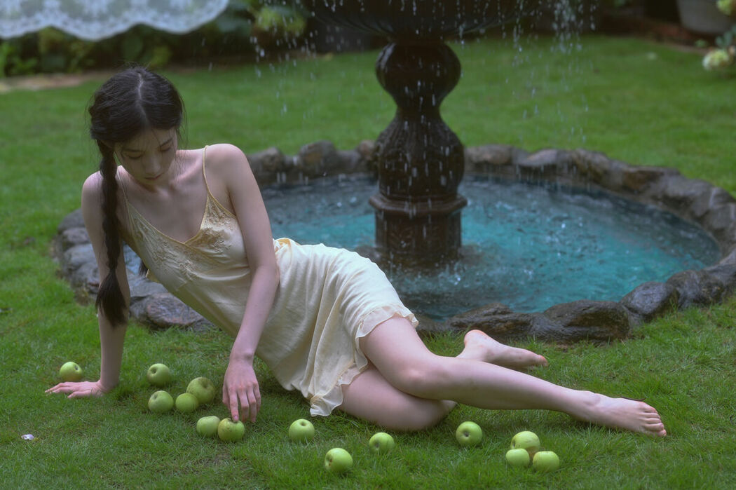 YiTuYu艺图语 Vol.9332 Yi Ming (54P)