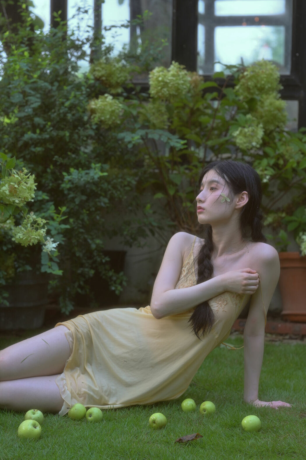 YiTuYu艺图语 Vol.9332 Yi Ming (54P)