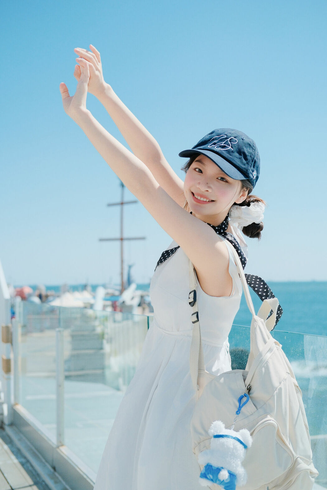 YiTuYu艺图语 Vol.9370 Ai Pai Ce Lian De Xiao Xiang (29P)