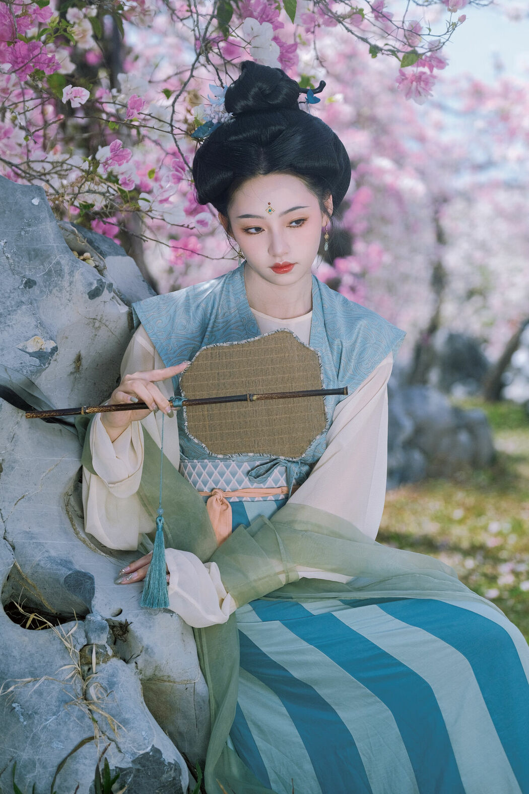 YiTuYu艺图语 Vol.9341 Xiao Lin (17P)