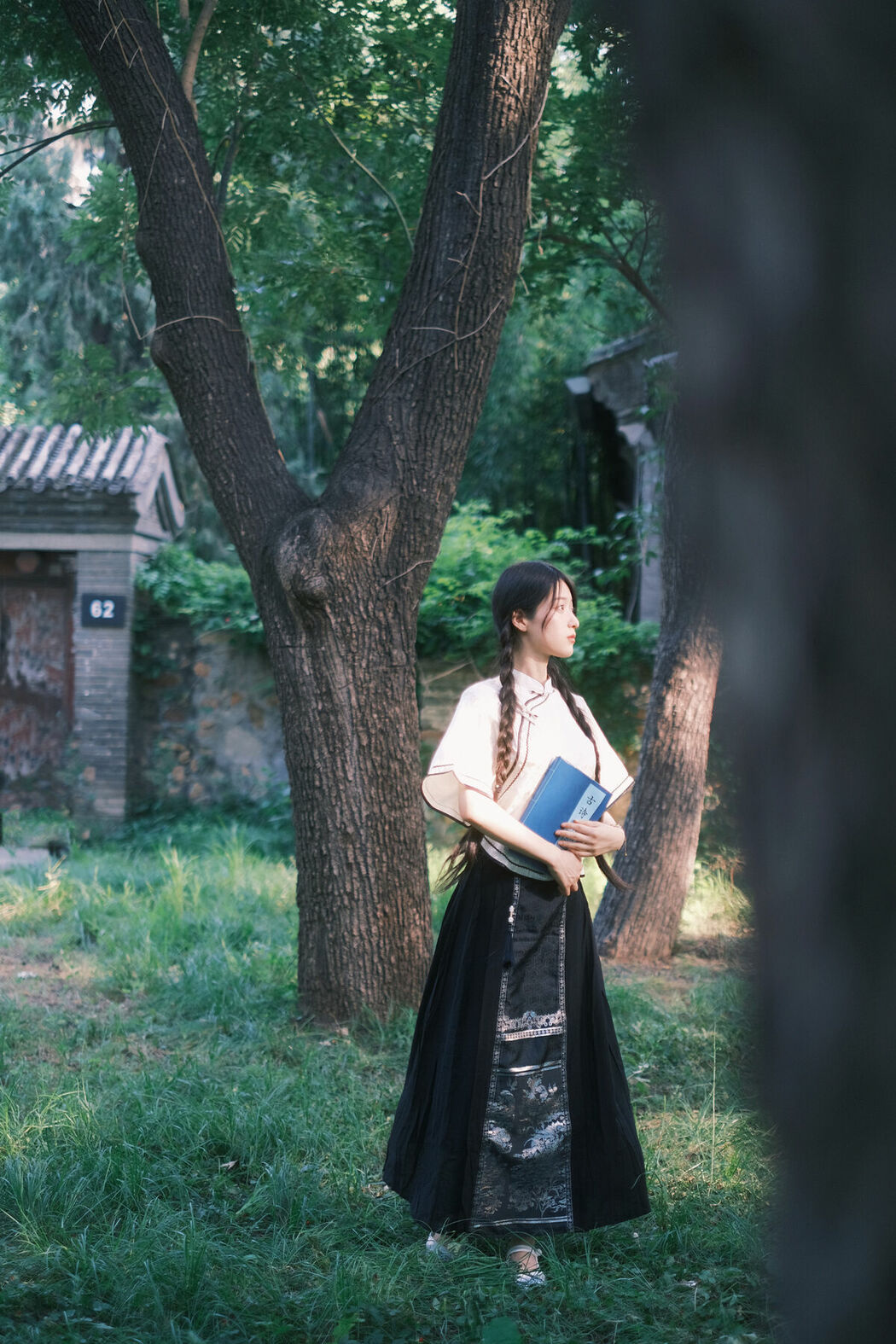 YiTuYu艺图语 Vol.9354 Xu Jia Yue (31P)