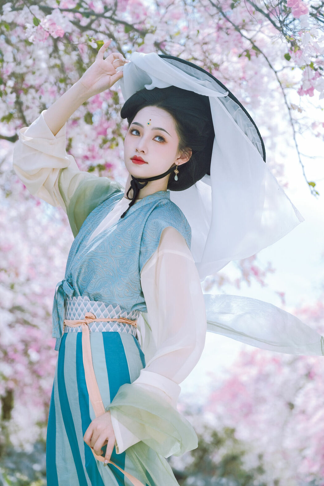 YiTuYu艺图语 Vol.9341 Xiao Lin (17P)