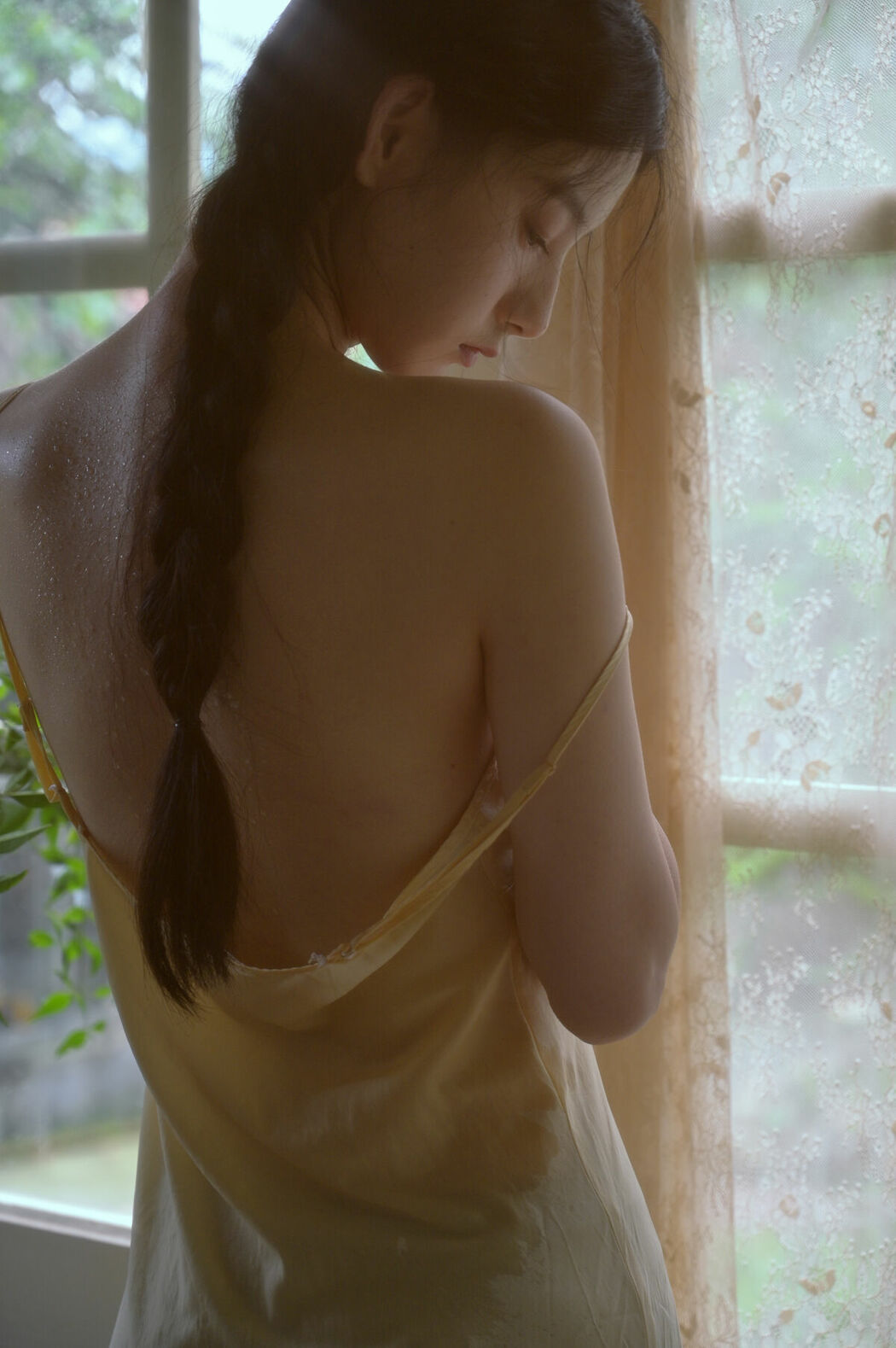 YiTuYu艺图语 Vol.9332 Yi Ming (54P)