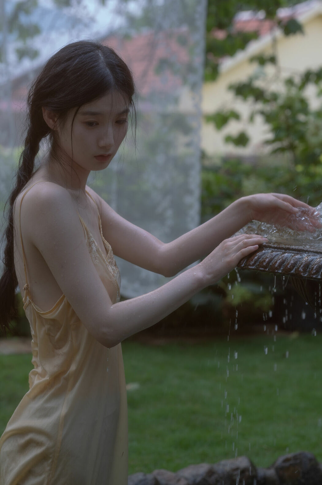 YiTuYu艺图语 Vol.9332 Yi Ming (54P)