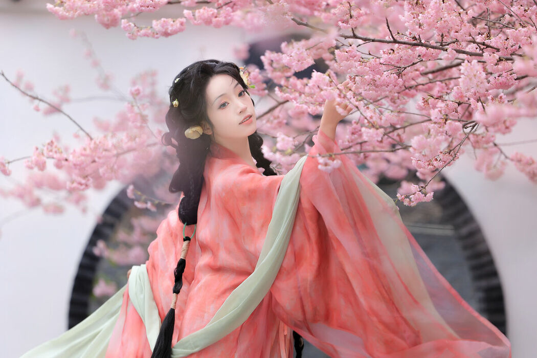 YiTuYu艺图语 Vol.9342 Kimi Fu Kun (16P)