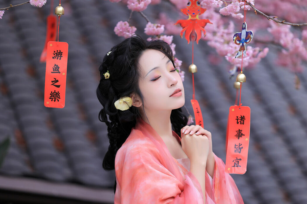 YiTuYu艺图语 Vol.9342 Kimi Fu Kun (16P)