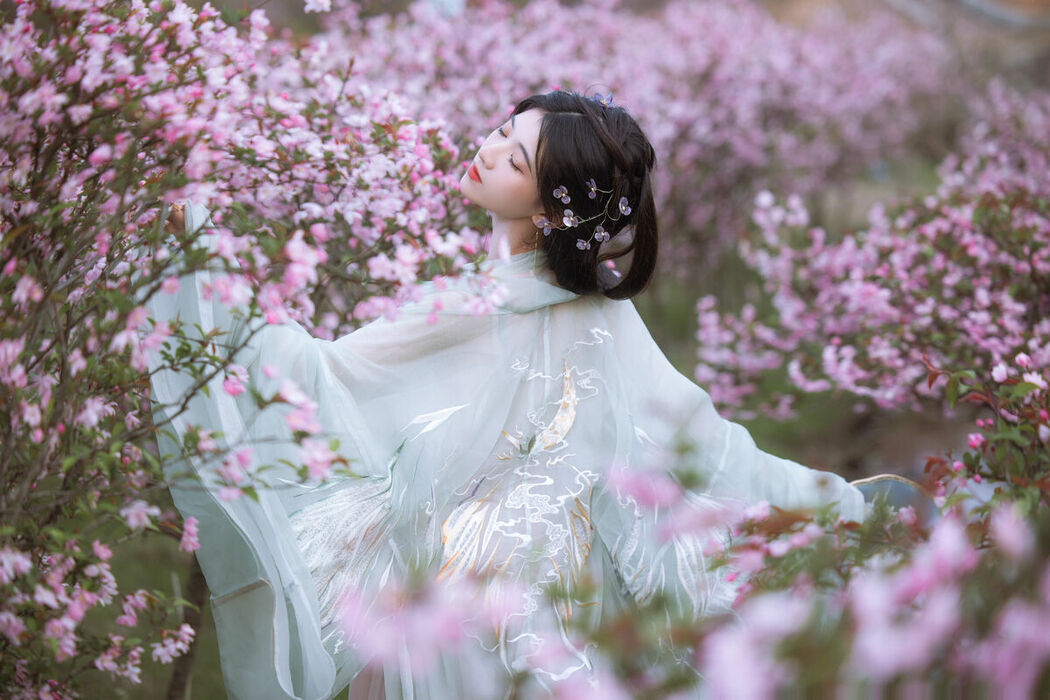 YiTuYu艺图语 Vol.9326 Dang Chu Jiao Ren Jia Xiao Tian Tian (18P)