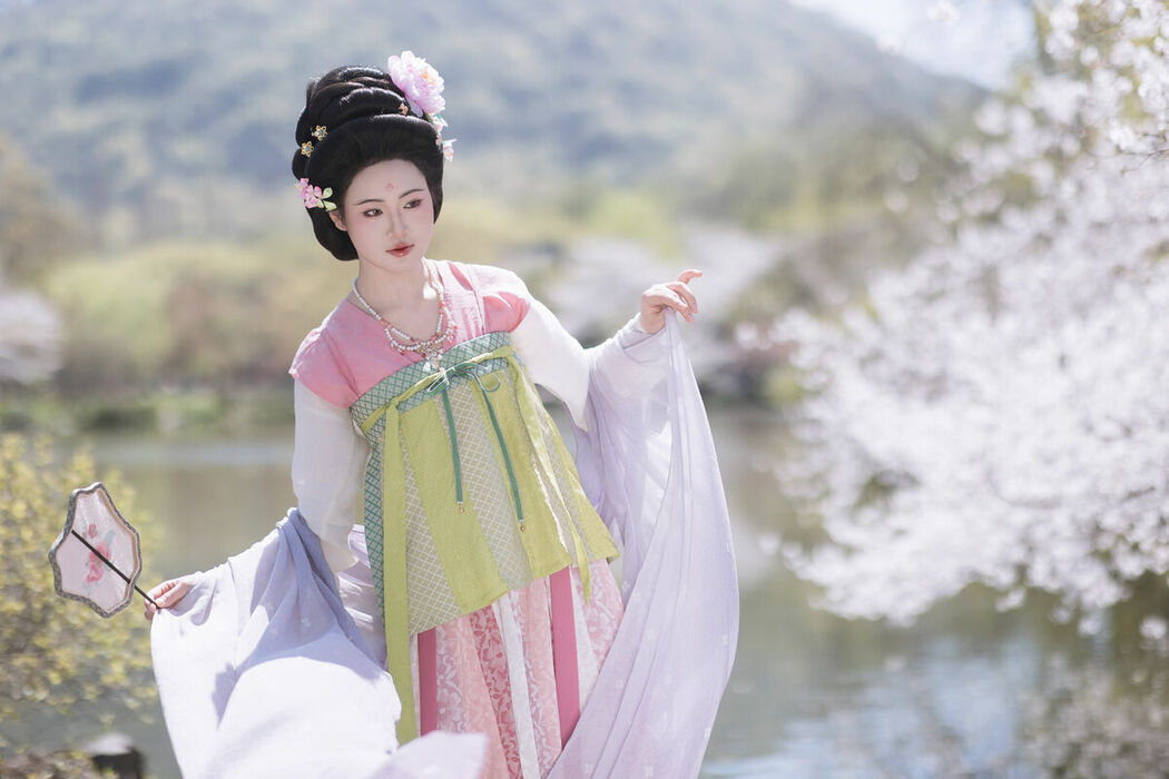 YiTuYu艺图语 Vol.9360 Shi Shuang Ling A (67P)