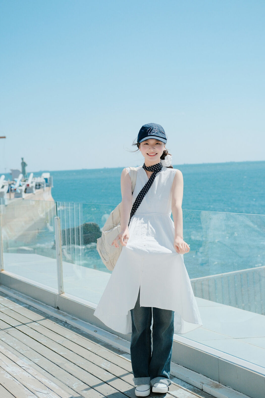 YiTuYu艺图语 Vol.9370 Ai Pai Ce Lian De Xiao Xiang (29P)