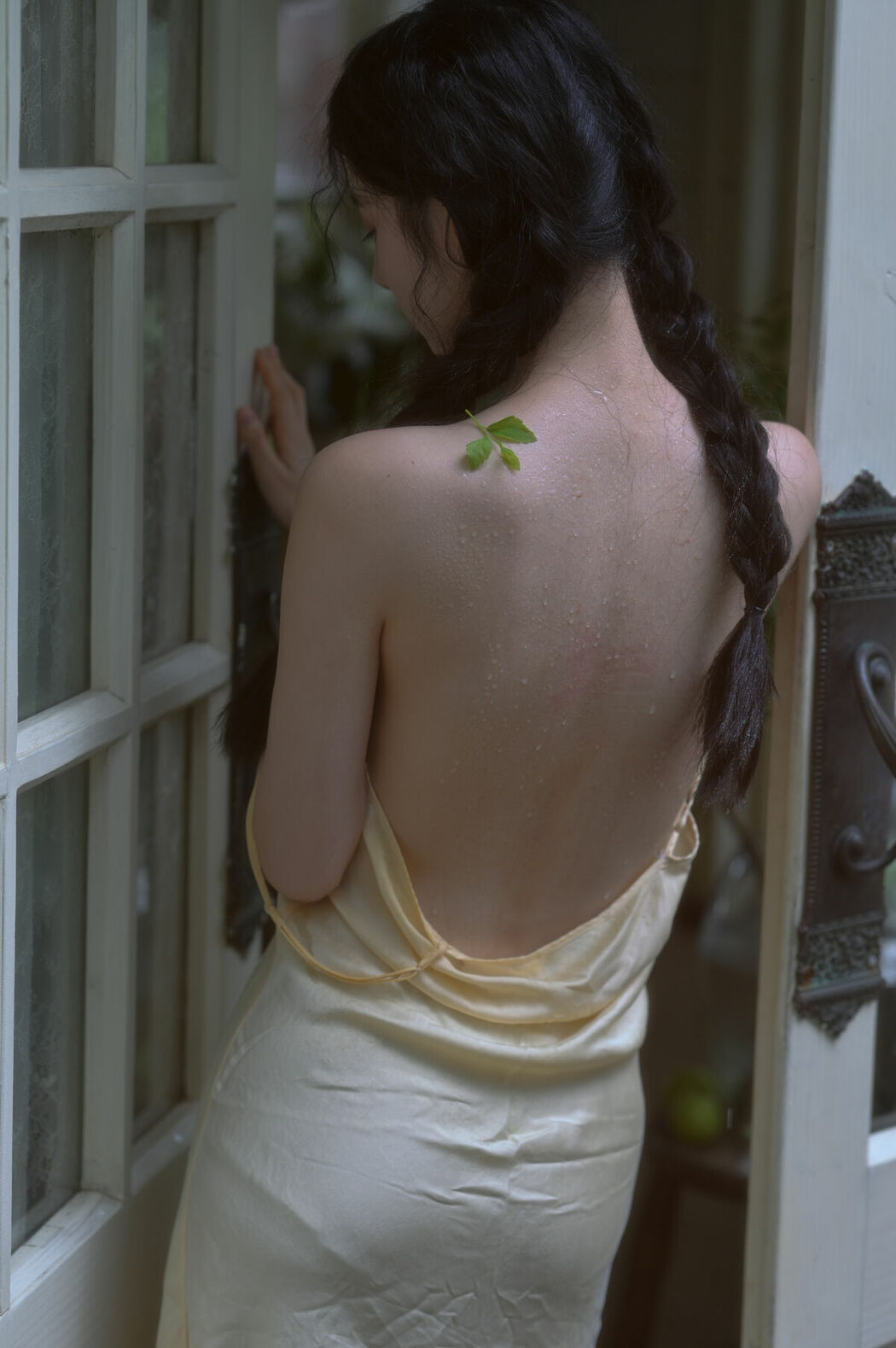 YiTuYu艺图语 Vol.9332 Yi Ming (54P)