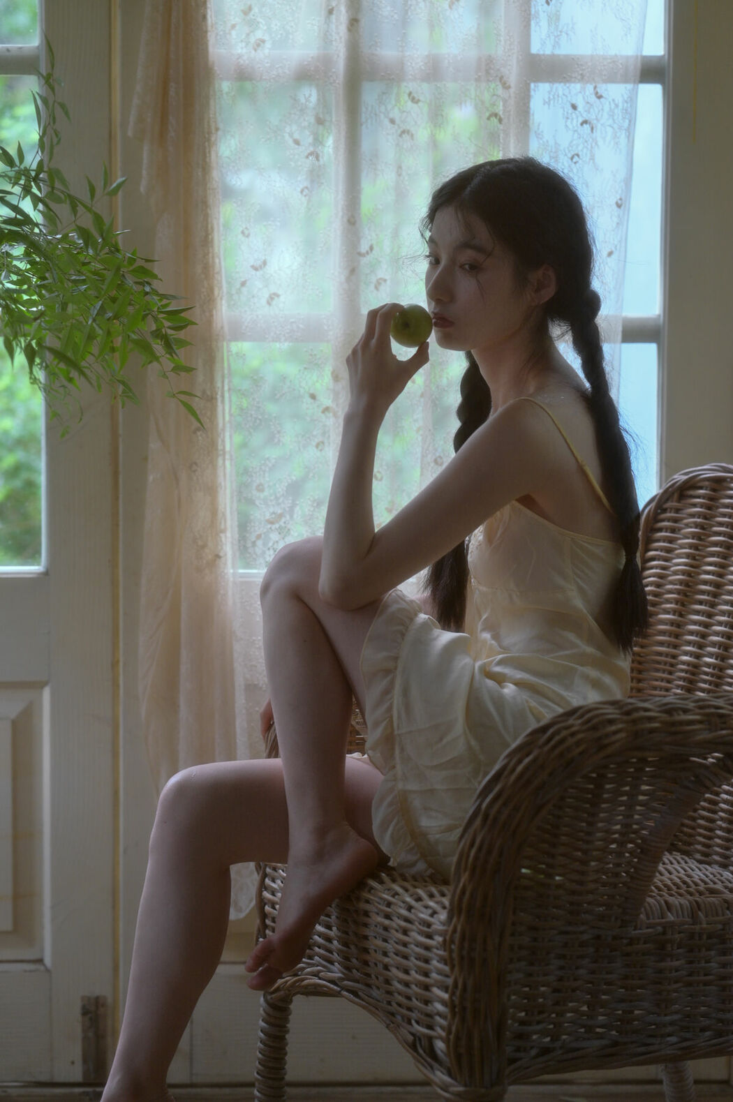 YiTuYu艺图语 Vol.9332 Yi Ming (54P)