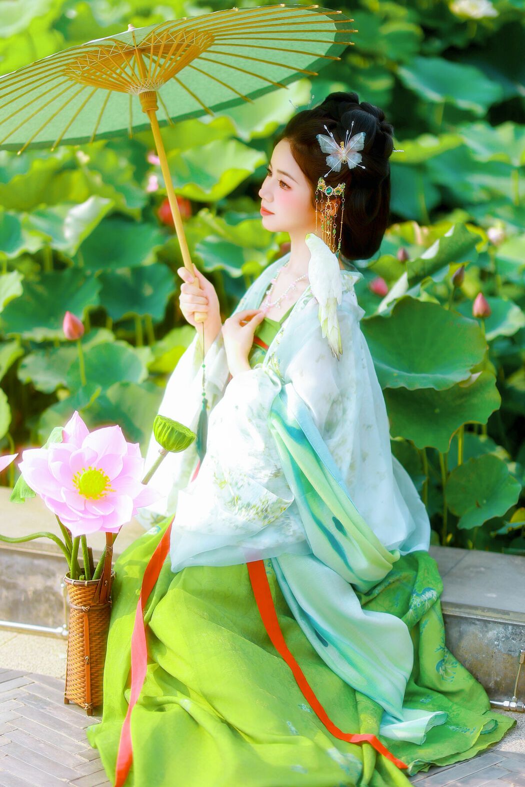 YiTuYu艺图语 Vol.9376 Xiao Du Tong Xue (64P)