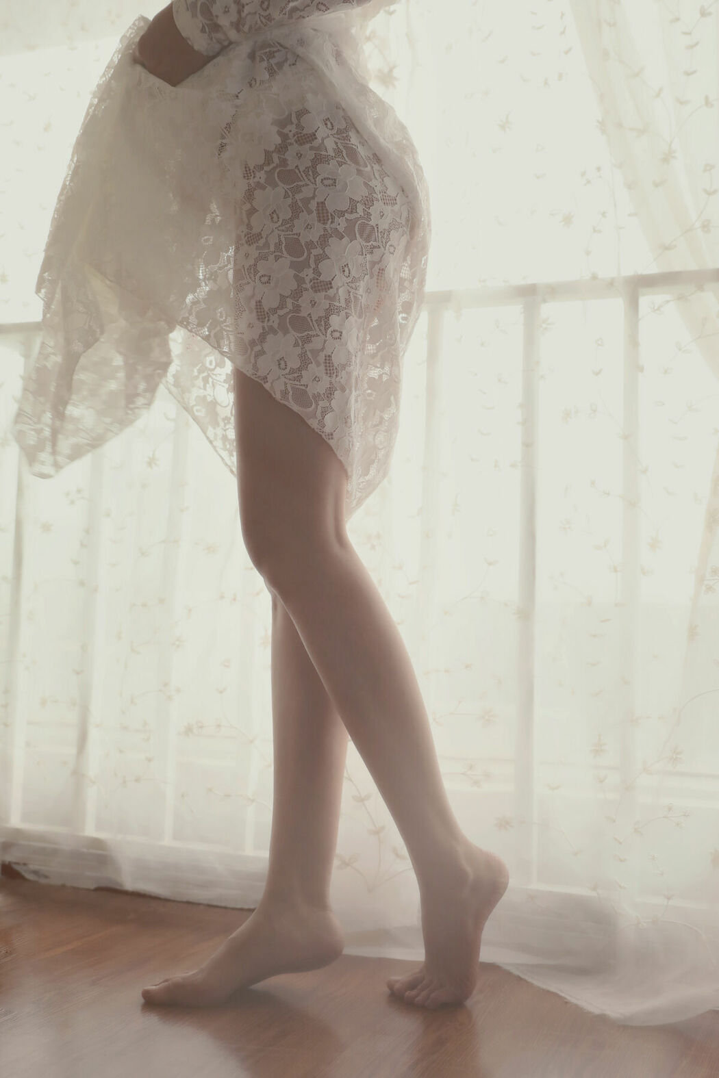 YiTuYu艺图语 Vol.9394 Li Ling Yu (15P)