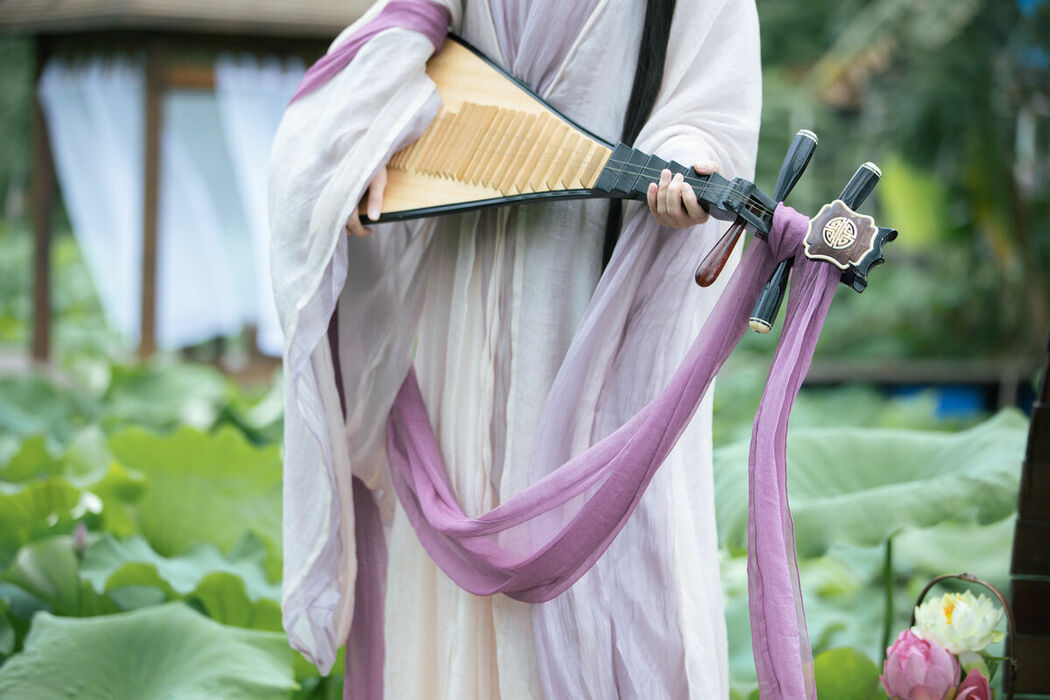 YiTuYu艺图语 Vol.9386 San Ye Jiang Jiang (44P)