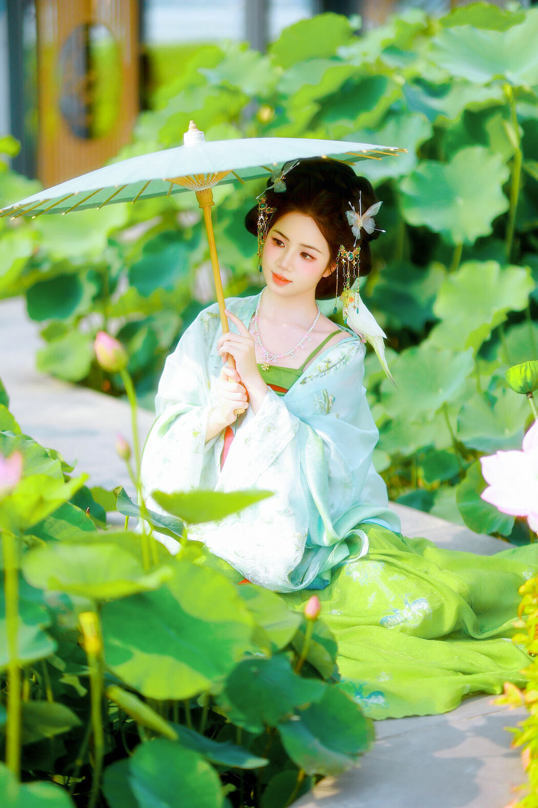 YiTuYu艺图语 Vol.9376 Xiao Du Tong Xue (64P)