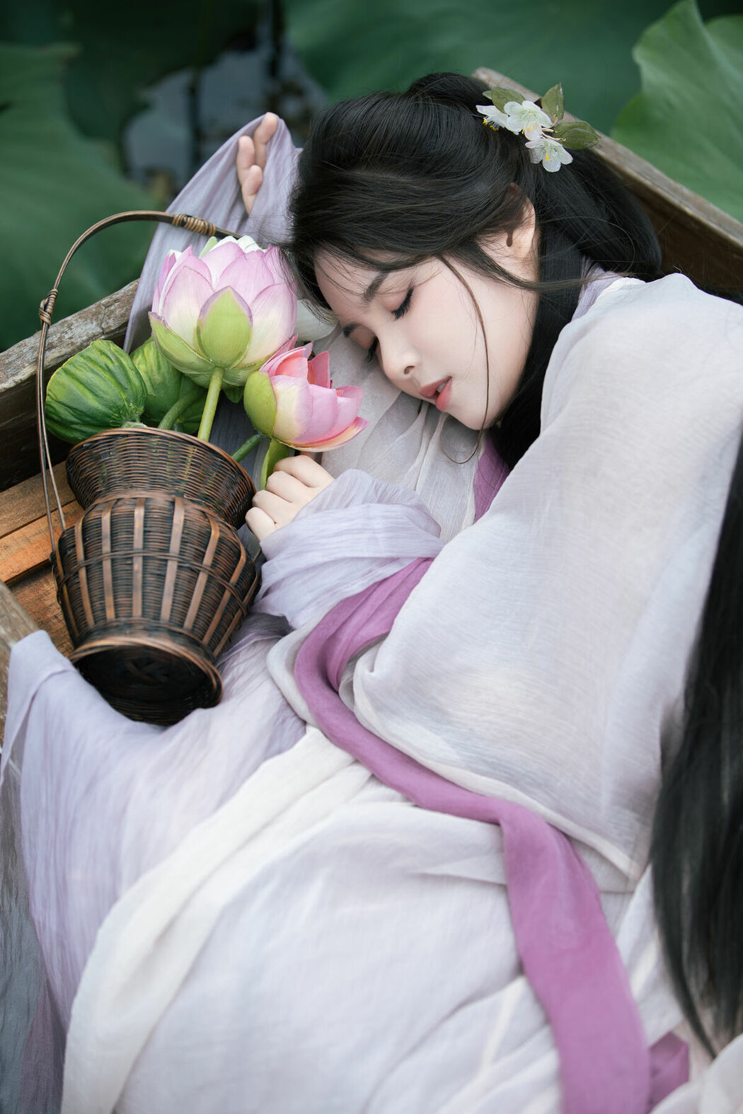 YiTuYu艺图语 Vol.9386 San Ye Jiang Jiang (44P)