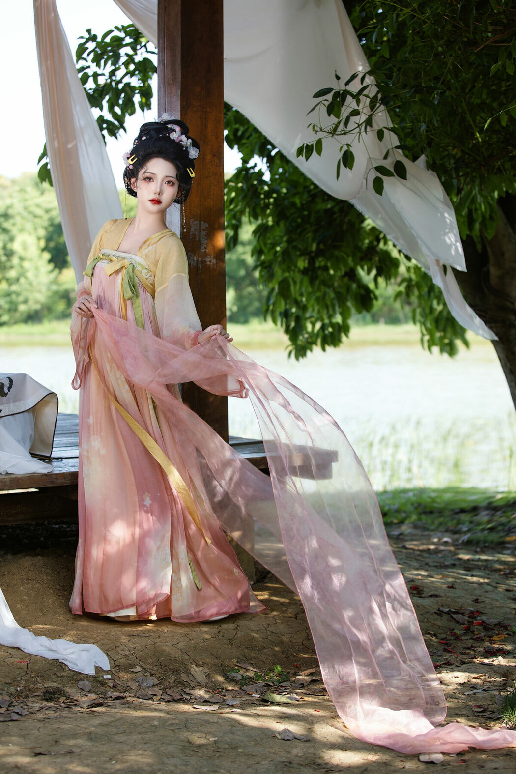 YiTuYu艺图语 Vol.9381 Ban Ri Xian (14P)