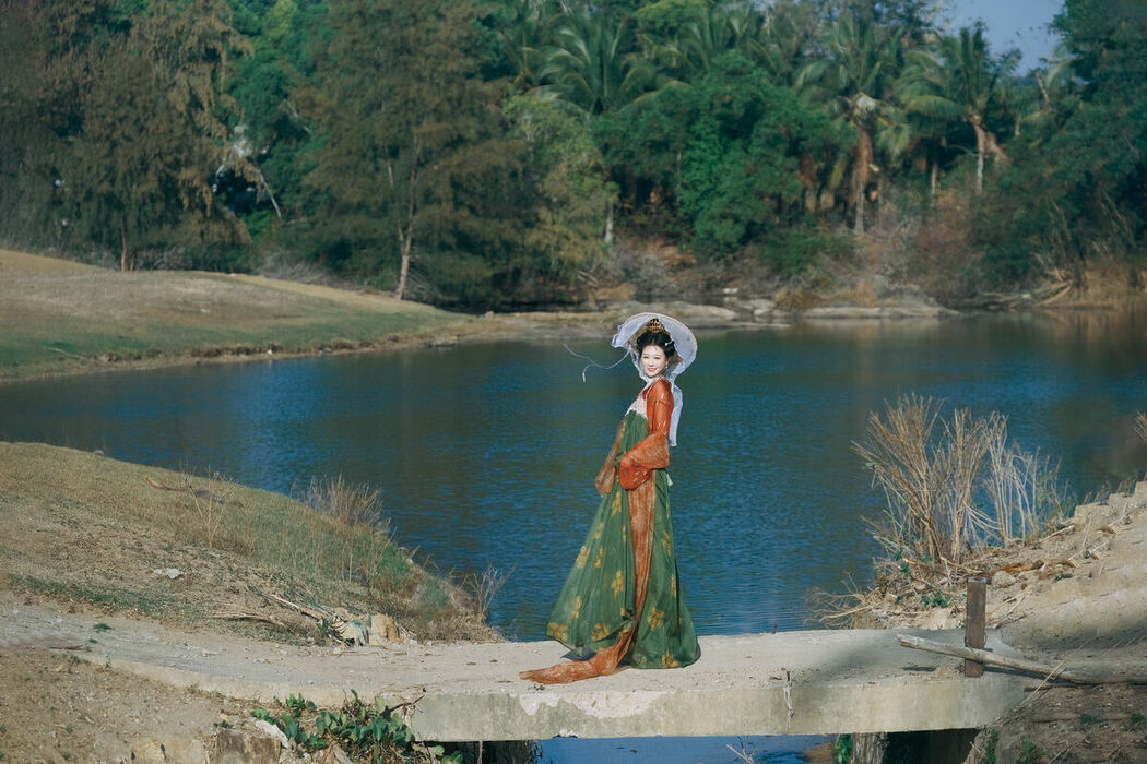 YiTuYu艺图语 Vol.9380 Zhou Zhou (21P)